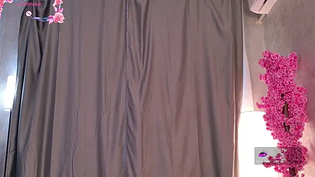 lisabaus élő XXX-chatje