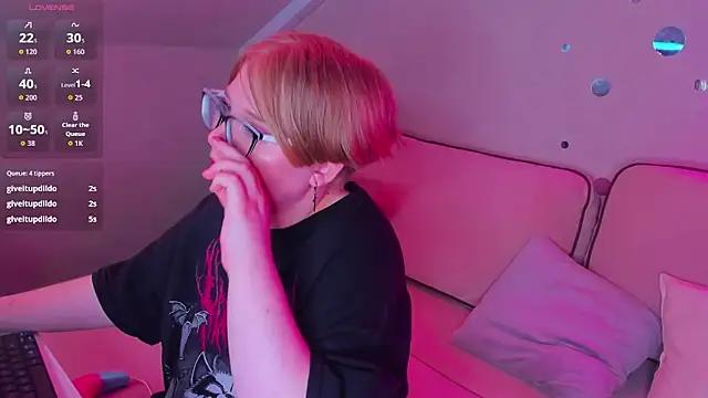 Czat XXX na żywo – Lauraaa_Smith