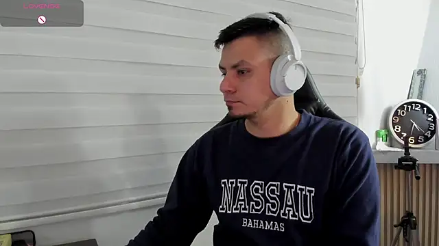 Rick_Adams Adlı Modelin Canlı XXX Sohbeti