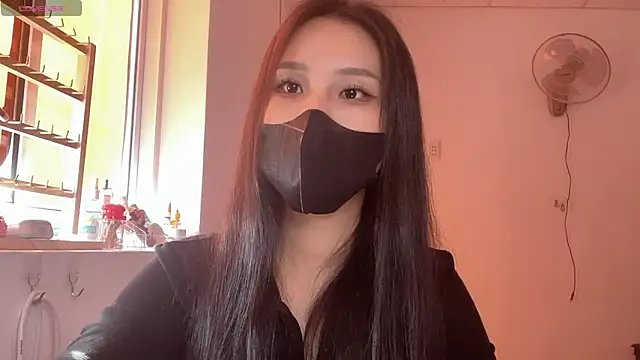 Tieu-May's Live XXX Chat