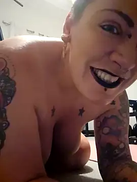 Živý XXX chat PinkTheHawk