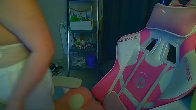 Emiliaaah Live XXX-Chat