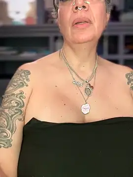 Chat XXX en directo de dieseldame1313