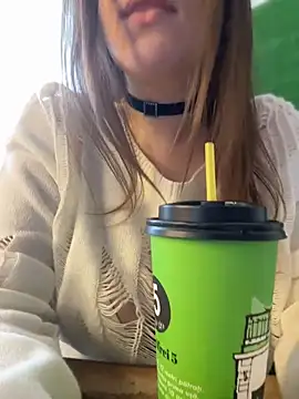 XXX chat uživo modela CrazyTori