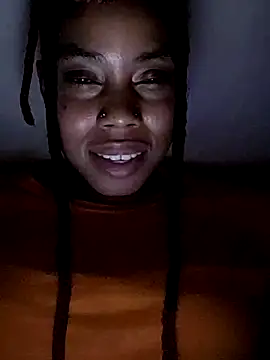 HONEYSWEETS_LIVE Adlı Modelin Canlı XXX Sohbeti