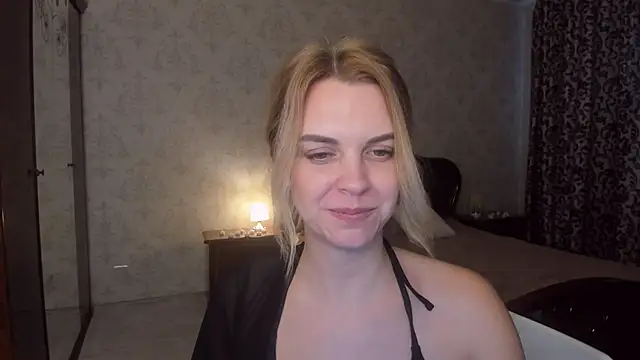 LunaFlinn Live XXX-chat