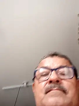 Misterymem63 webkamerás műsora