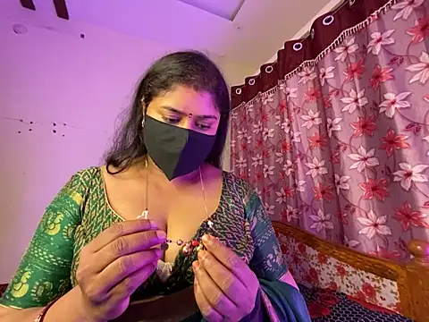 Webkamerová show LouleyRanii