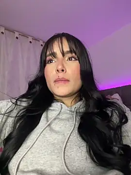 Chat +18 de salome_polaniiee ao vivo