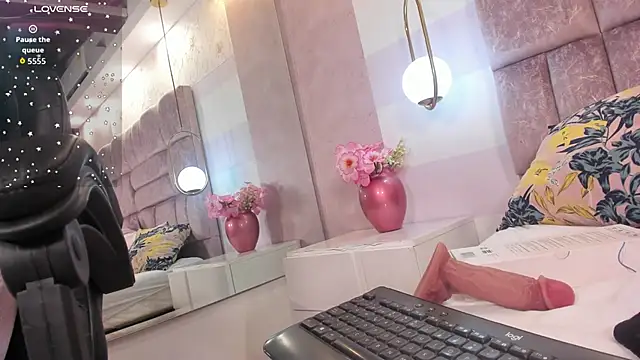 miaa_quinn live XXX chat