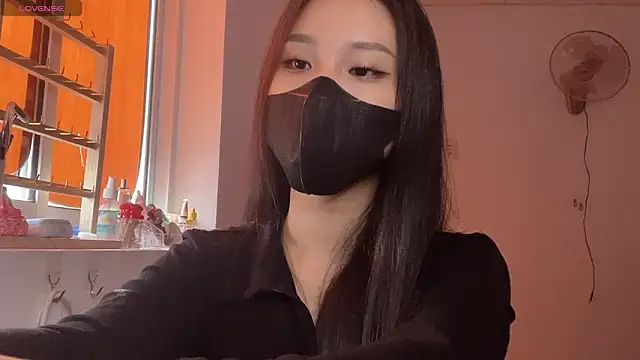 Tieu-May Live XXX Chat