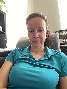 AnnikaRose élő XXX-chatje