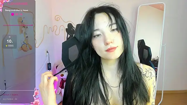 Chat XXX en directo de AliceeinWonderlanddd