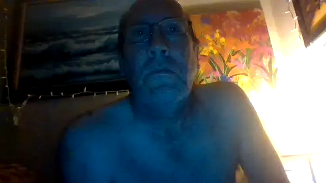 Chat +18 de hornyrich69 ao vivo