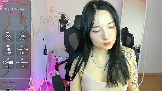 AliceeinWonderlanddd 现场XXX聊天