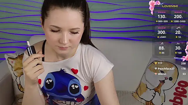 Tiny_BunnyX's Webcam Show