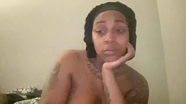 Creamesensation Show in webcam