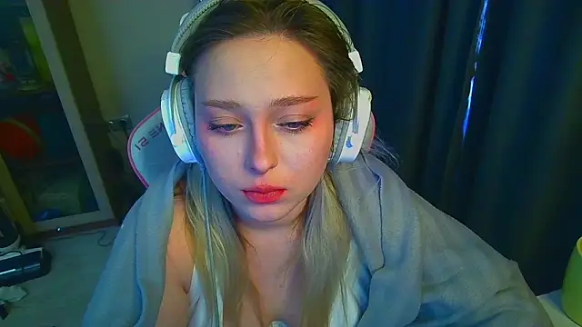 Emiliaaah – Live XXX-chat