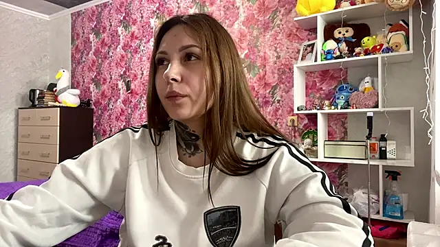 Chat +18 de TraciBallena ao vivo