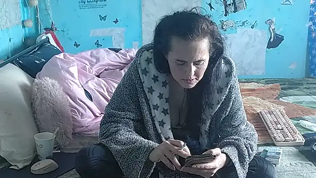 brighteyes77 Adlı Modelin Canlı XXX Sohbeti