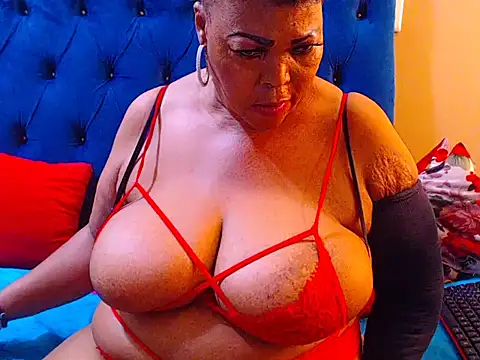 ebonycandy10's Live XXX Chat