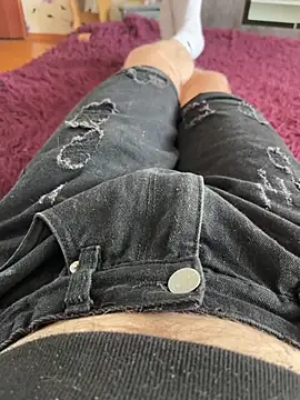 red_red00 élő XXX-chatje