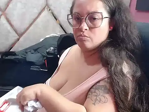 XXX chat uživo modela Sarah_Boobs_