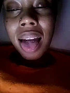 HONEYSWEETS_LIVE – Live XXX-chat