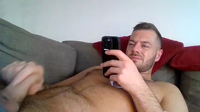 XXX chat uživo modela cheekycherryx