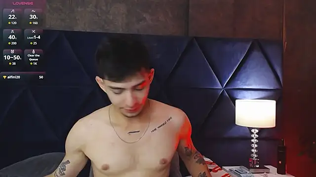 Logan_Woods élő XXX-chatje