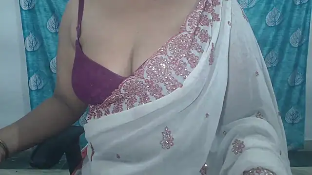 Sophia_your Adlı Modelin Canlı XXX Sohbeti