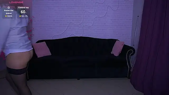 VelvetLuckn Live XXX chat