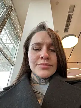 KishaMur Chat XXX in diretta