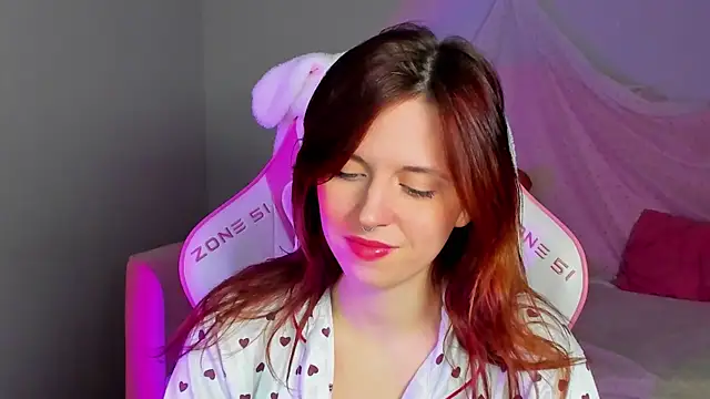 Chatroom XXX en direct de FreyaVey