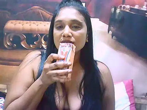 XXX chat uživo modela IndianSexyLady20