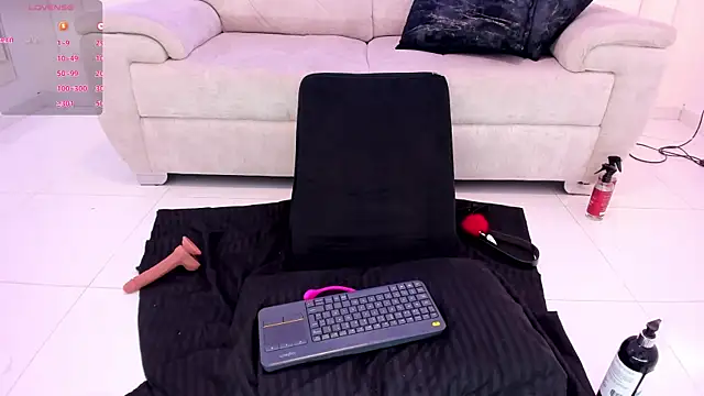 Kenia_Storm Adlı Modelin Canlı XXX Sohbeti