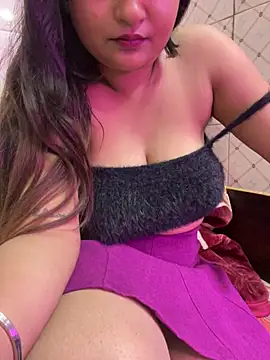 Curvy_Anayaのウェブカメラショー