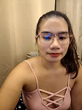 XXX chat uživo modela Kissy07