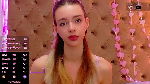 CoraVex's Live XXX Chat