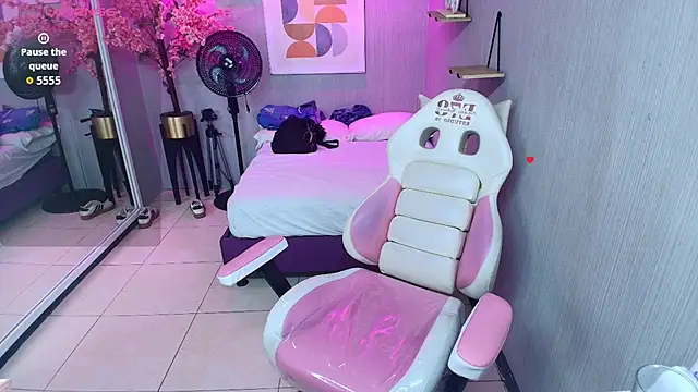 Maggy_t18's Live XXX Chat