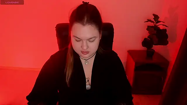 Sofiawetsweet: онлайн-секс-чат