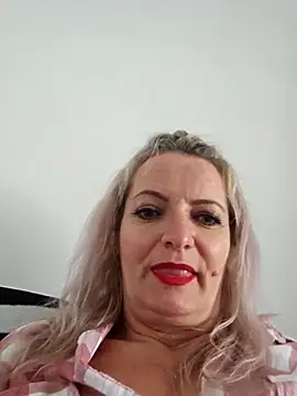 LadyTouch Chat XXX live