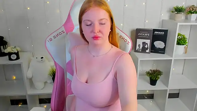 Jinny_Ginger élő XXX-chatje
