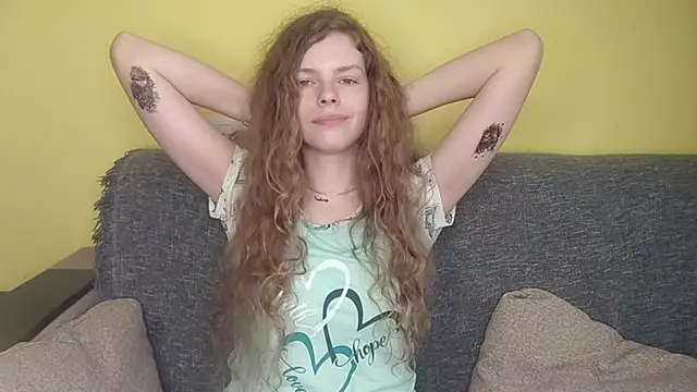 Chat +18 de RayaNenlia ao vivo