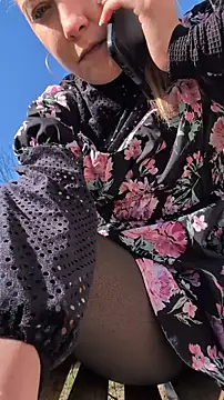 Risky_julia2330 Live XXX Chat