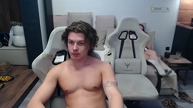 Sunny-Girl1のライブXXXチャット