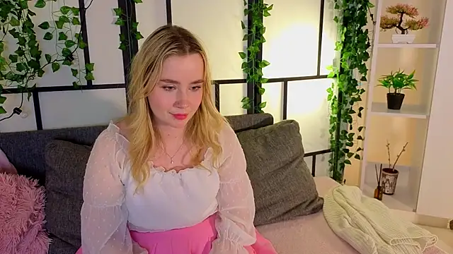 IvetteLabore Adlı Modelin Canlı XXX Sohbeti