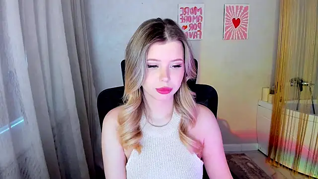 Živý XXX chat FollowLovee