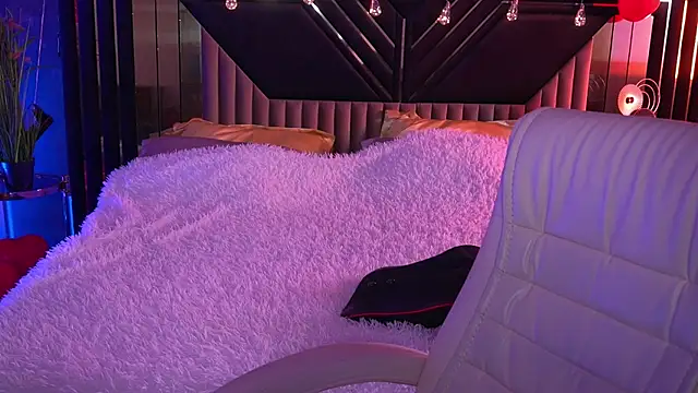 Chat +18 de CoolTatis ao vivo