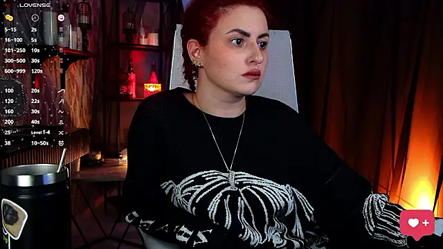 Chat +18 de Lana__May ao vivo